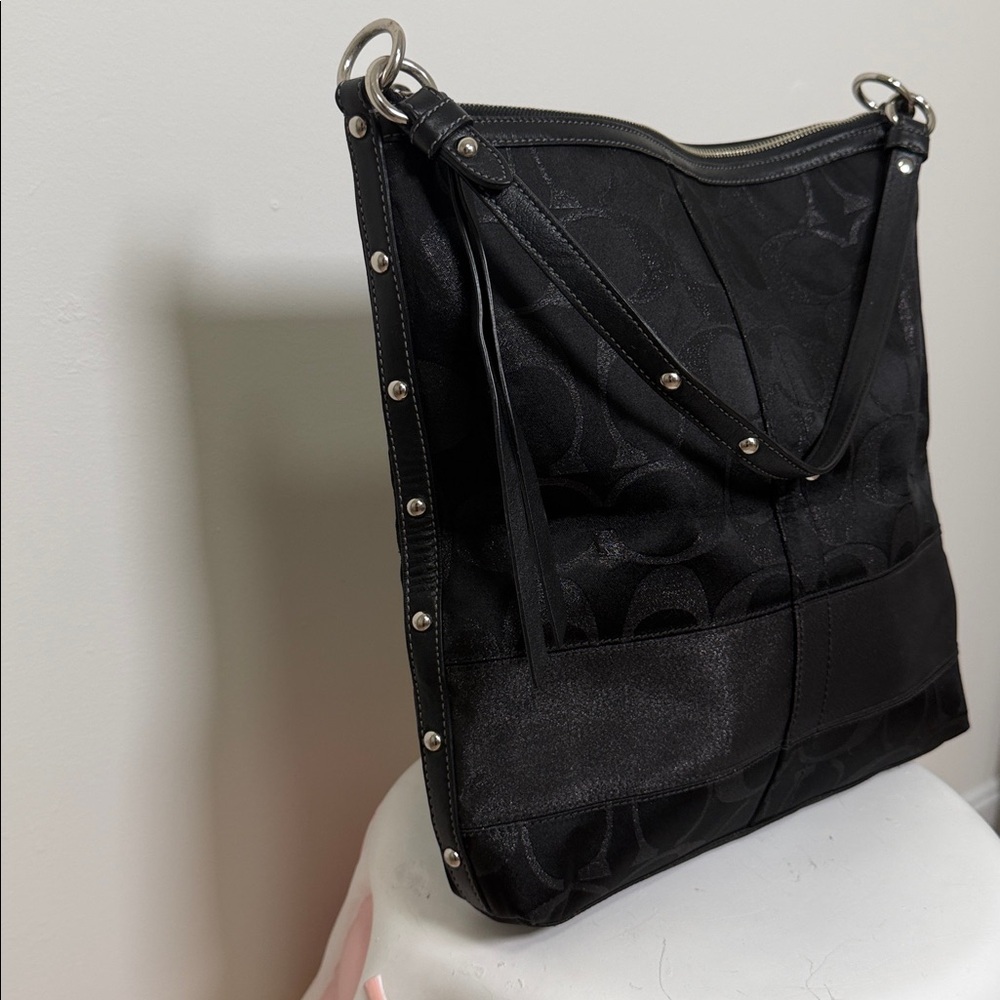 Coach Shoulder Bag - Picture 2 of 6